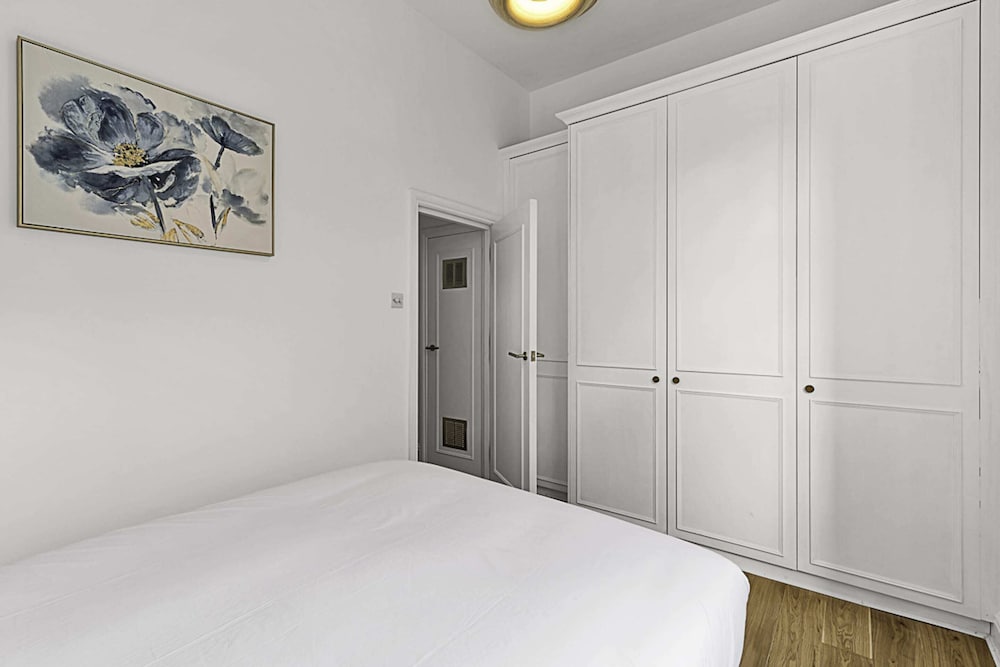 Фото Contemporary Oasis in Paddington