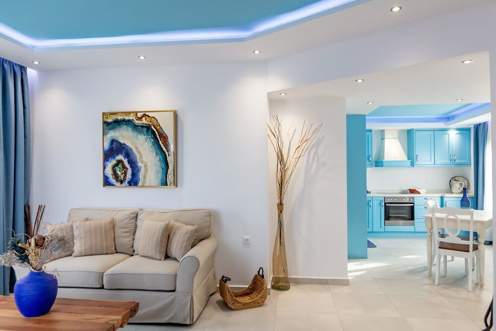 Фото Theoxenia Suites & Apartments