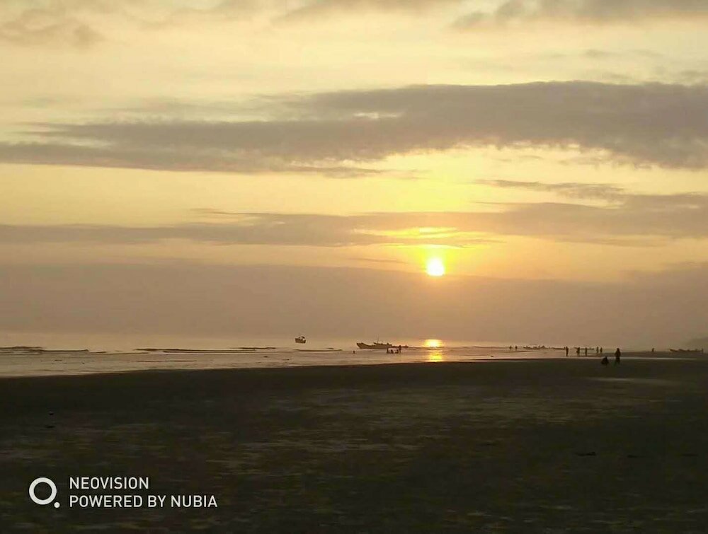 Фото Ramada Plaza Dongxing City Center