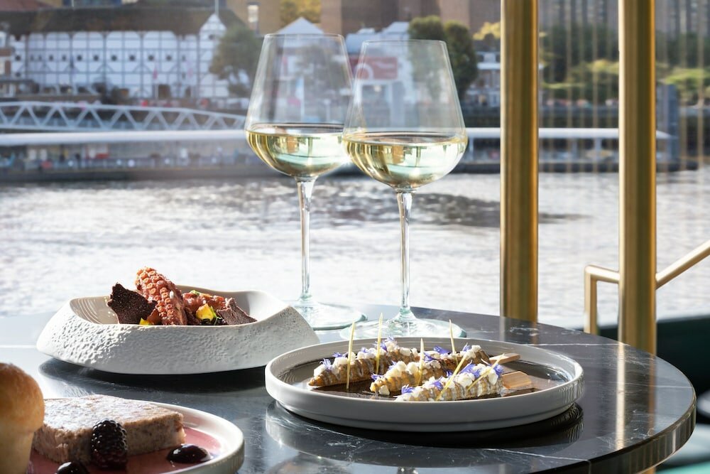 Фото The Westin London City