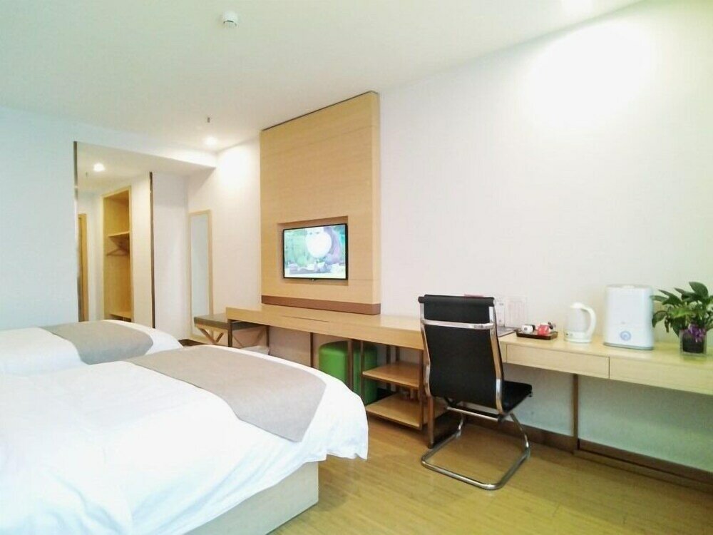 Фото GreenTree Inn Baoji Fengxiang Donghu Business Hotel