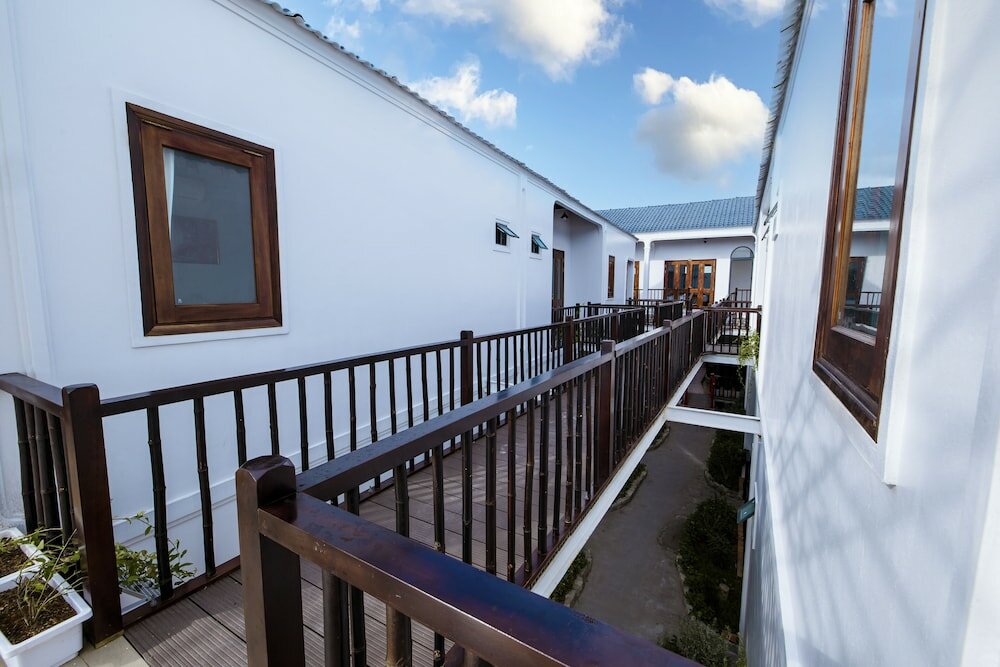 Фото The Poplar Resort