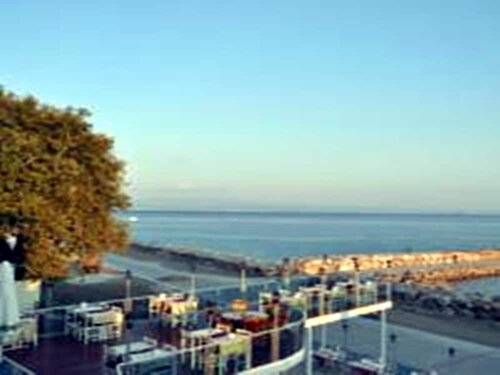 Гостиница Отель Ucem Otel Golden Sea в Эдремите