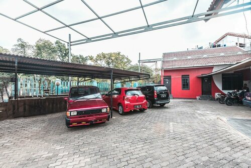 Гостиница Oyo 947 Angel Home Stay Syariah в Бекаси