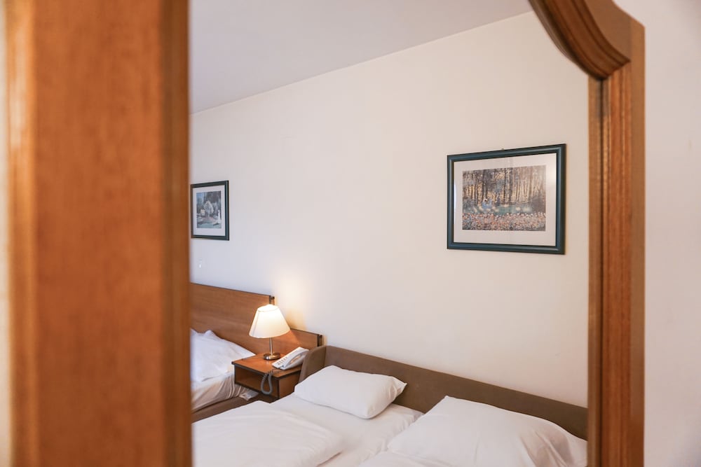 Фото Deutschmeister