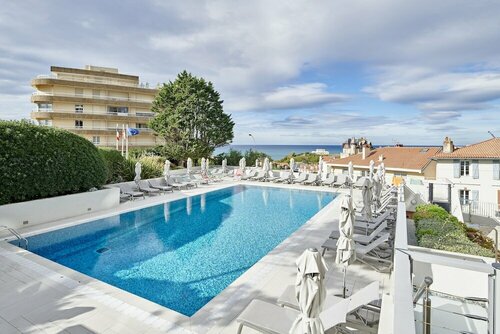 Внешний вид отеля Résidence Vacances Bleues Le Grand Large в Биаррце, фото 1