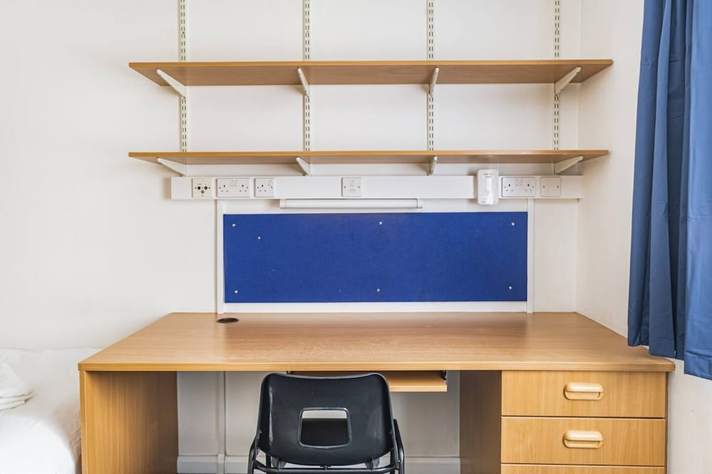 Фото Vibrant Ensuite Rooms - Hatfield - Hostel