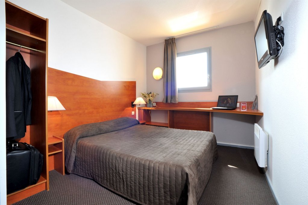 Фото Ibis Calais Car Ferry