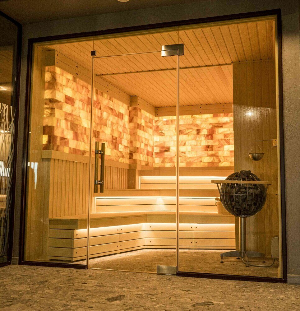 Фото The Five Elements Hotel