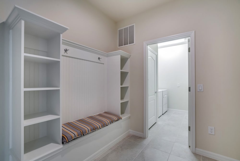 Фото 8 Bed 6 Ba Villa with Games, Pool & SPA