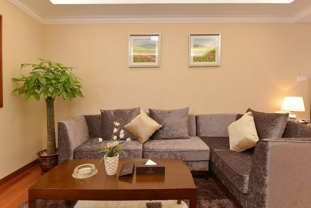 Фото Yoyo International Apartment