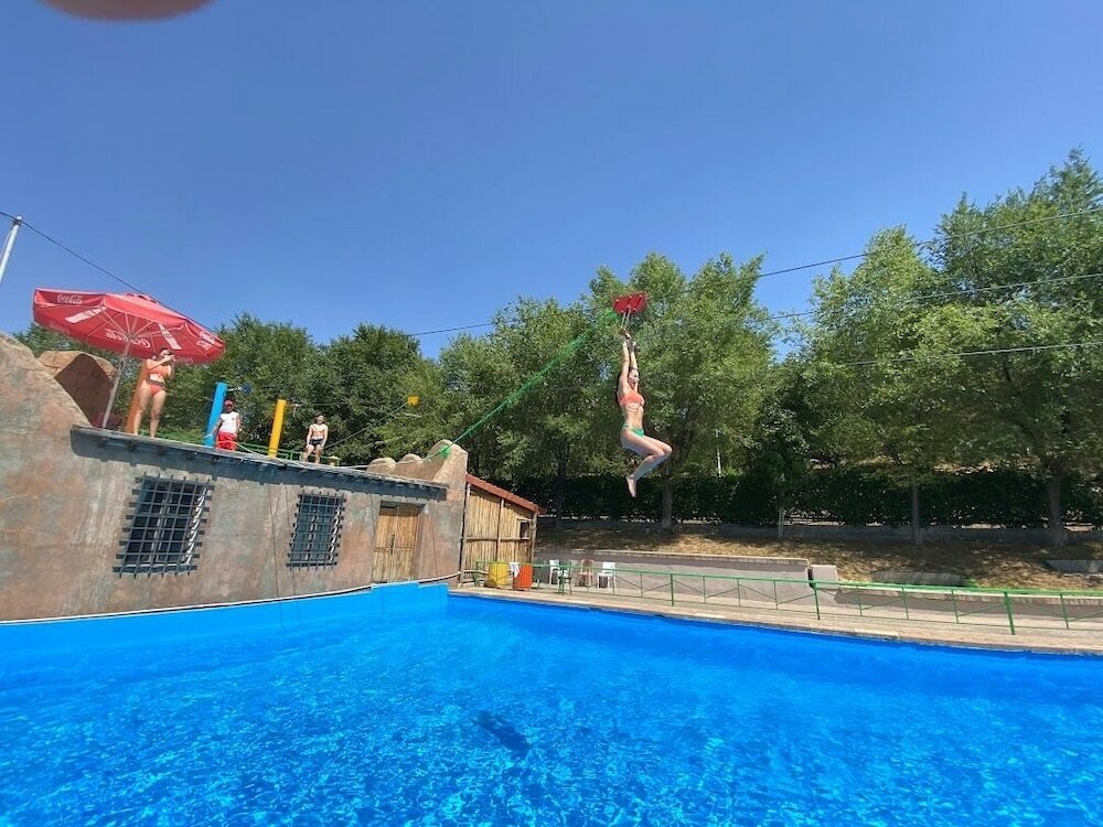 Фото Armenian Village Park Hotel