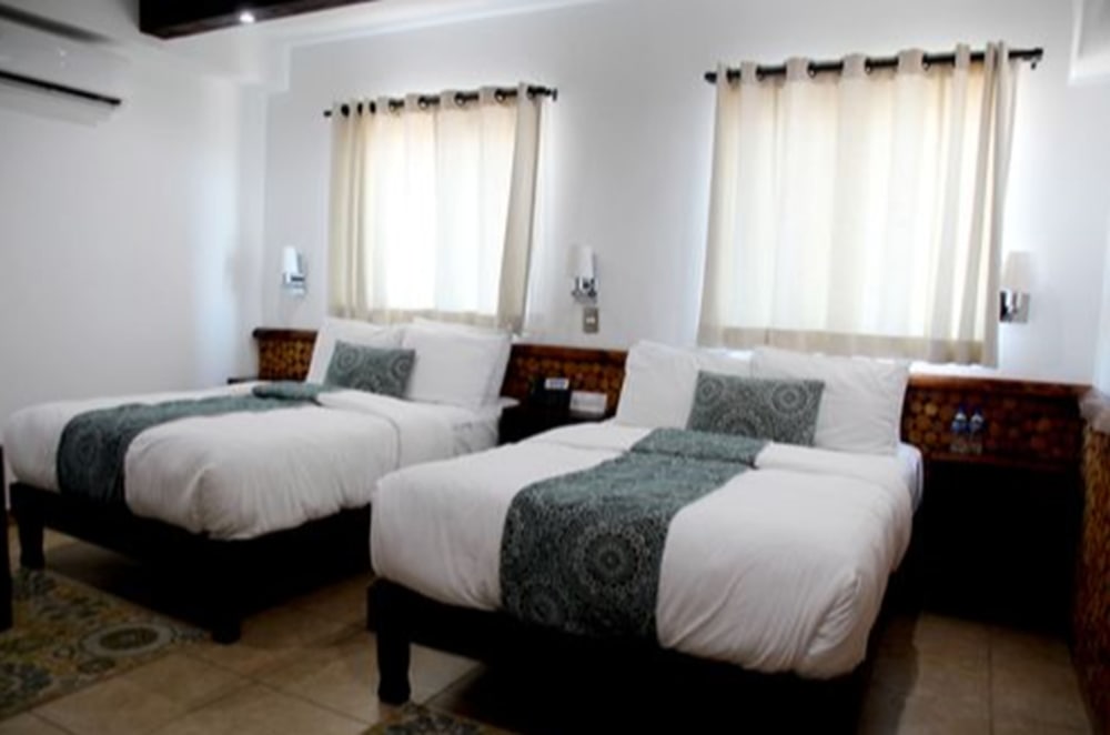 Фото отеля 3