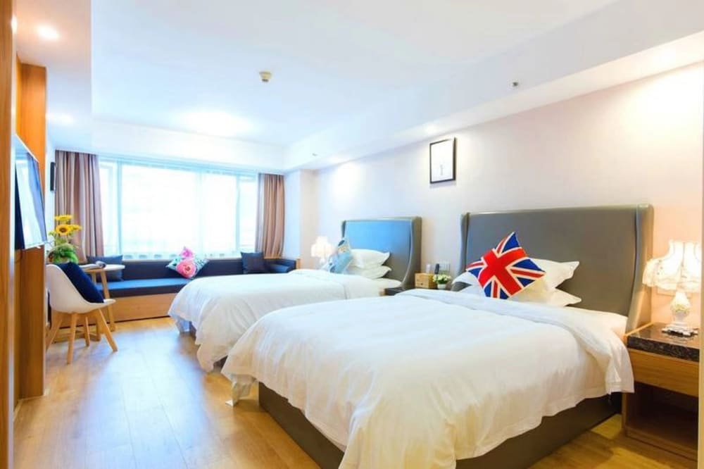 Фото Candice Hotel Apartment