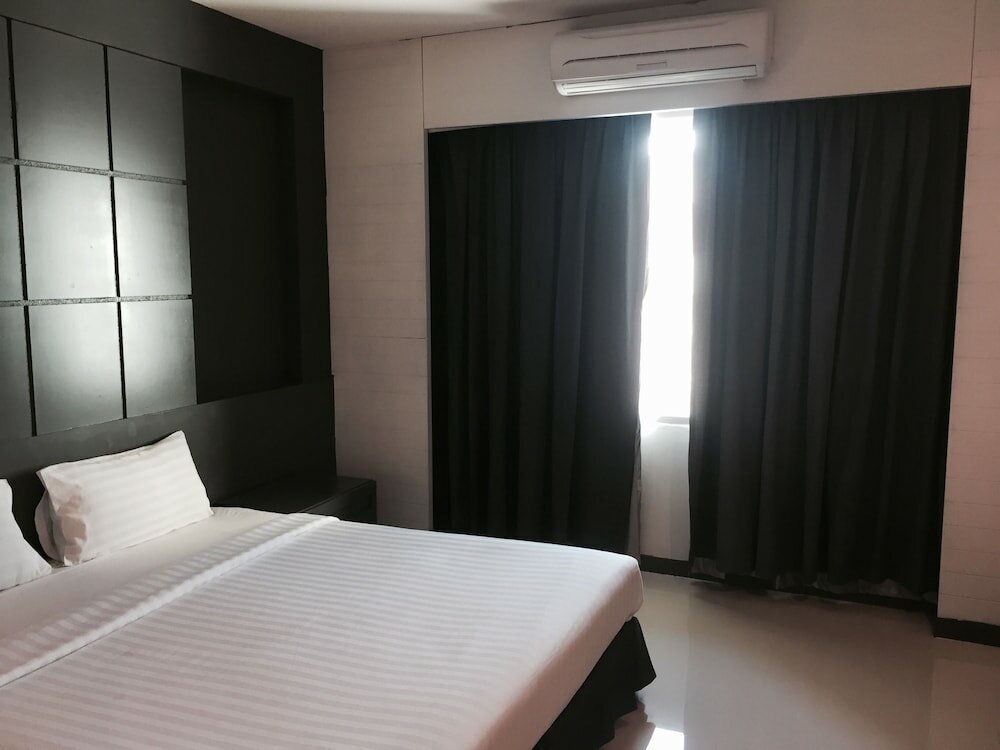 Фото Hatyai Holiday Hotel
