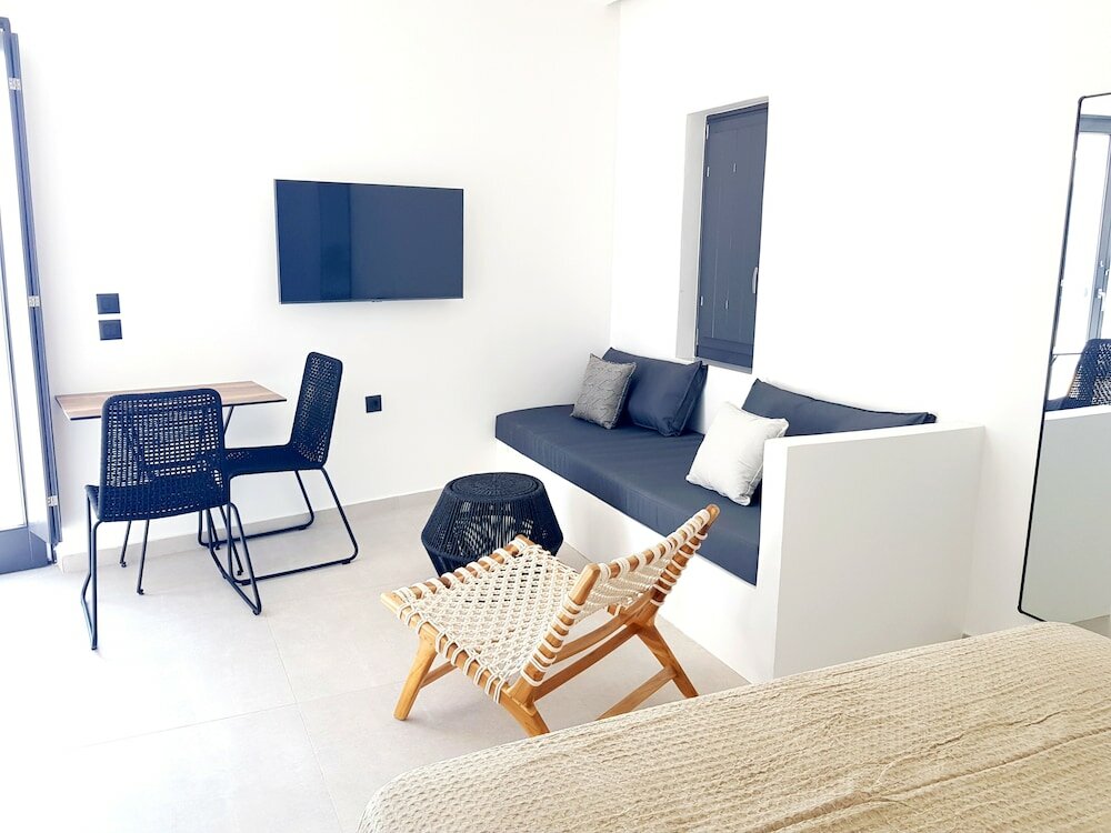 Фото MyLithos Suites