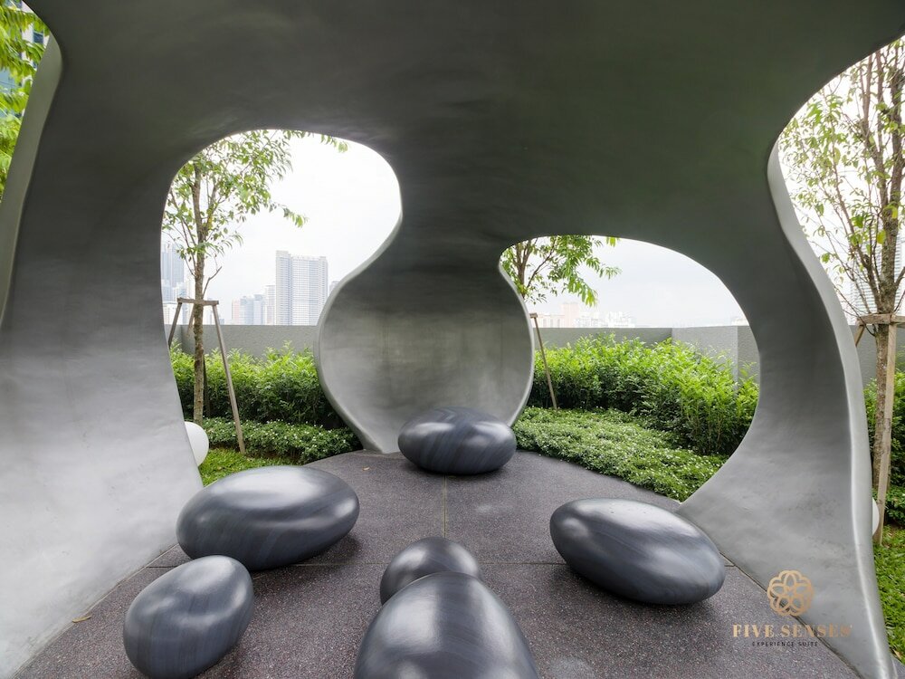 Фото Scarletz Suites by Five senses