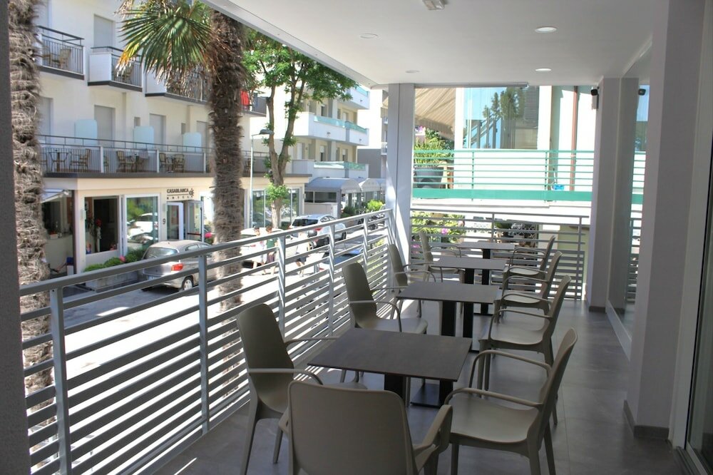 Фото B&b Primrose Residence Hotel