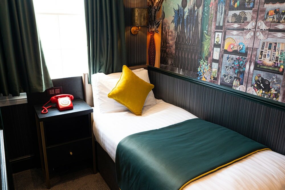 Фото Hyde Park Green