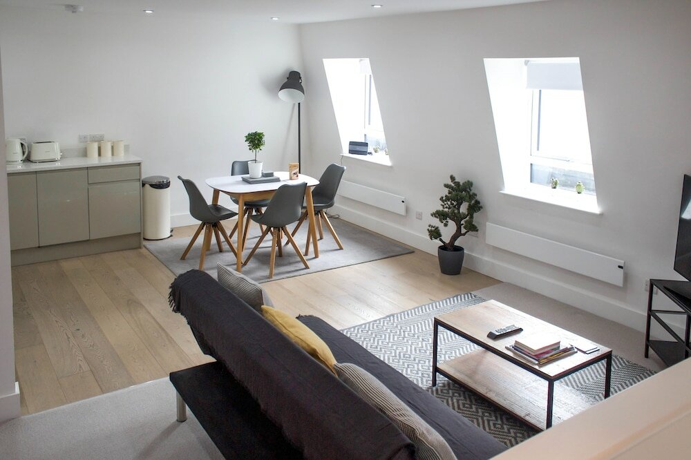 Фото Cosy Two Bed in Islington