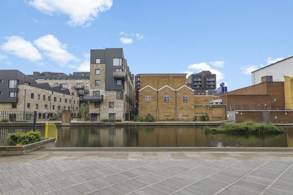 Фото 1 Bed City Apartment by City Stay