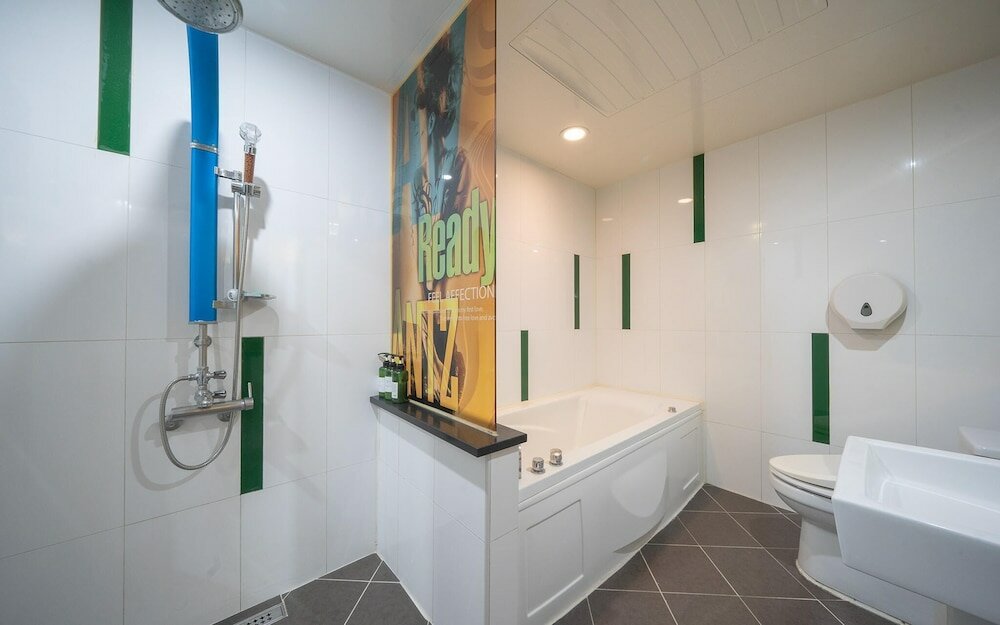 Фото Pohang Ocheon Party Rock Motel