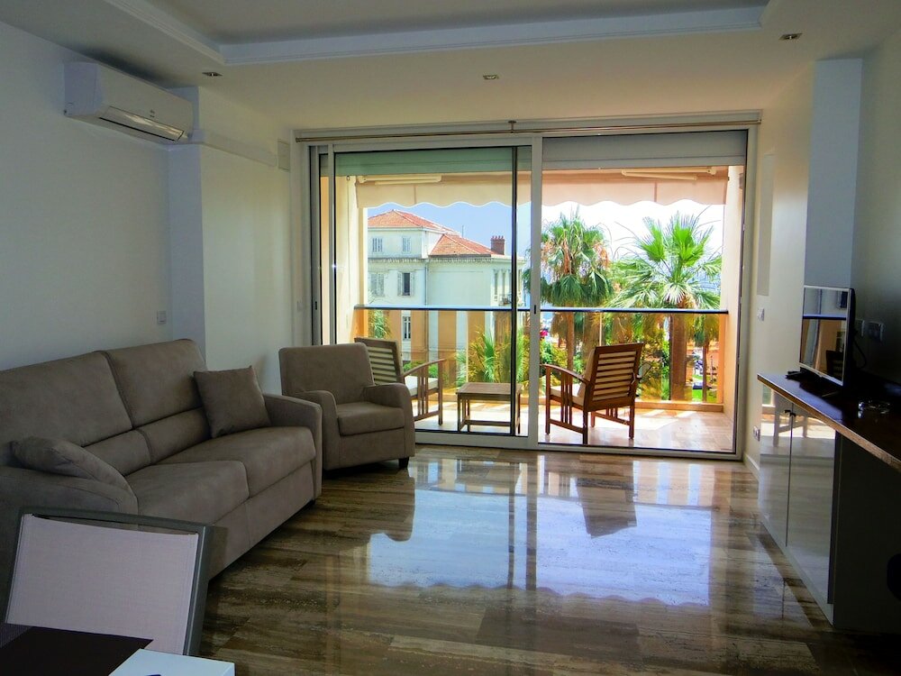 Фото 196091809632