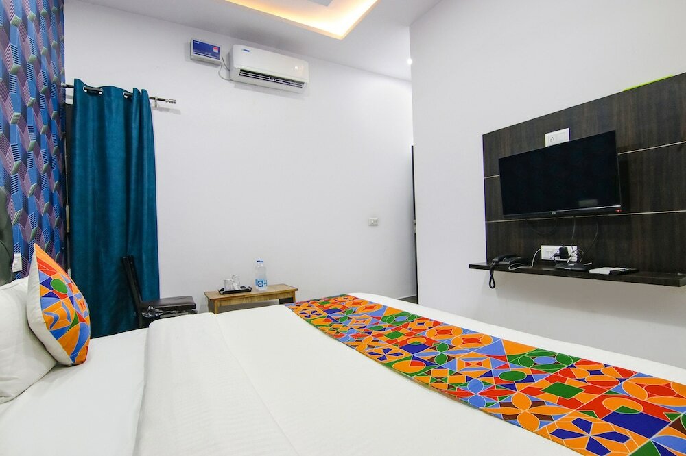 Фото Fabhotel City Stay