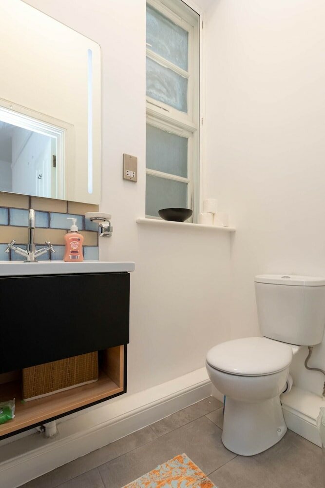 Фото Central 2 Bedroom Apartment Near Old Street