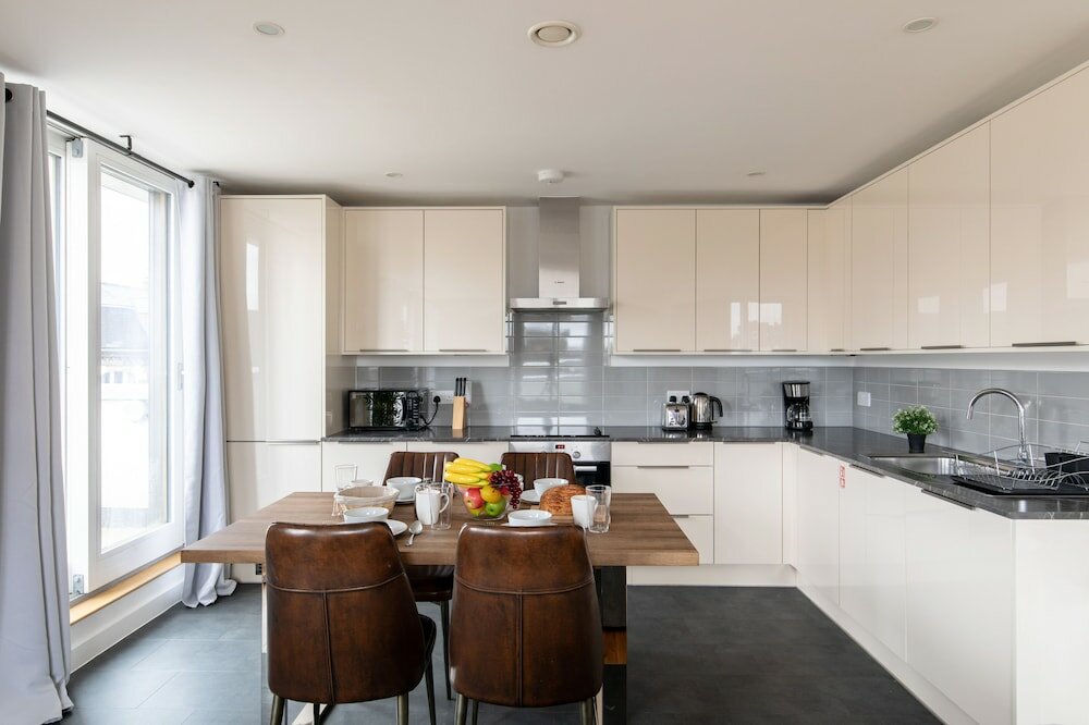 Фото Home. ly London Luxury Apartment Camden