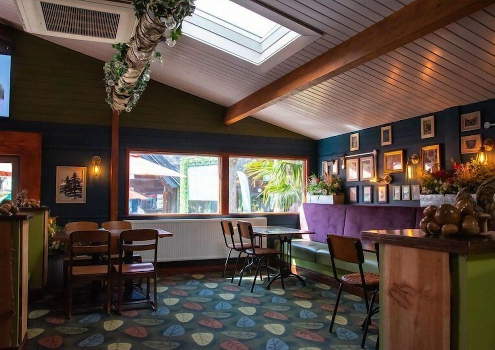 Фото Sandy Balls Holiday Village