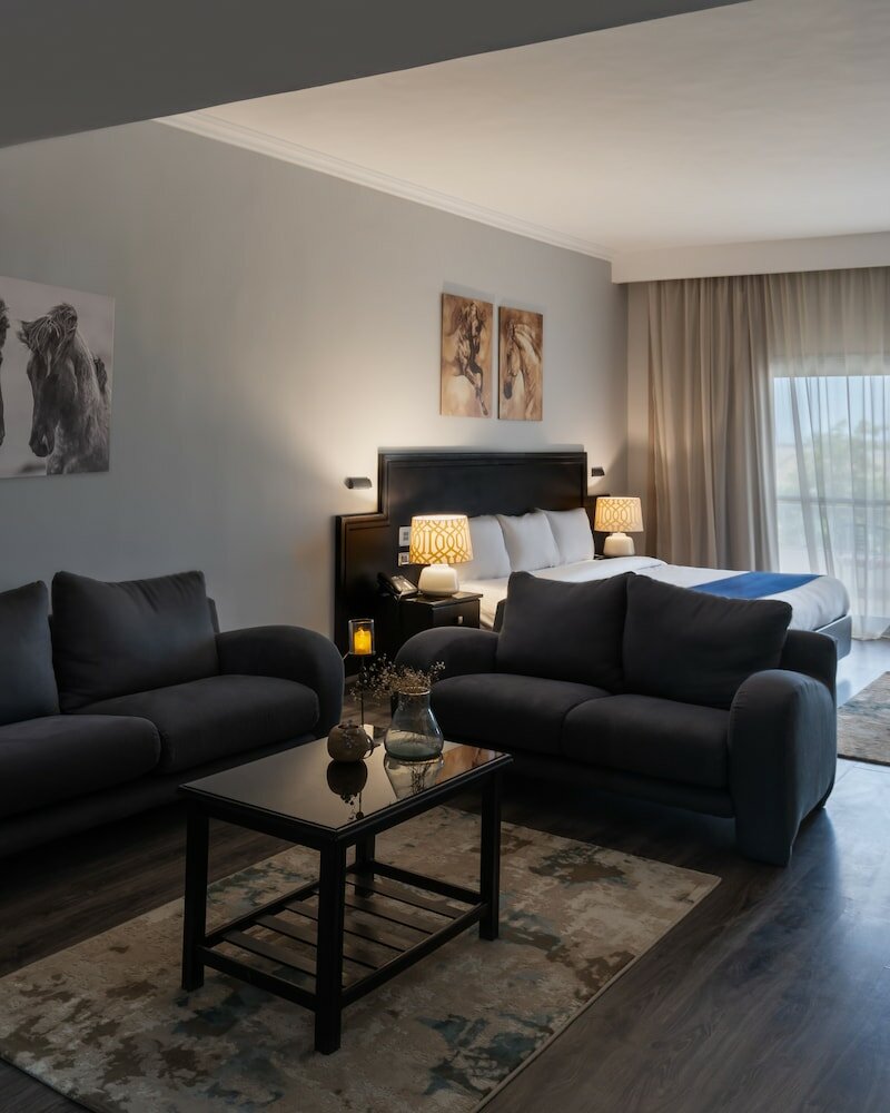 Фото Assiut Cement Hotel