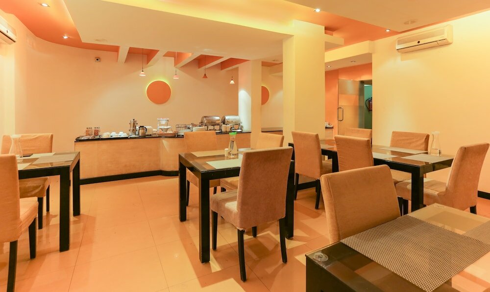 Фото White Canvas Hotel