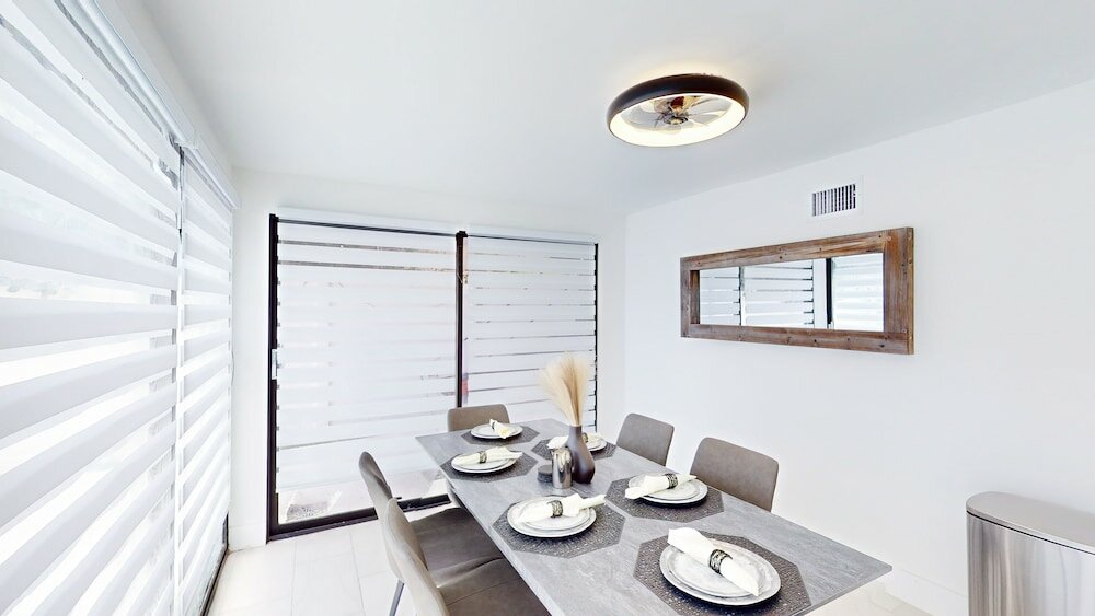 Фото Casa Lucia 5br Luxury Home with Pool