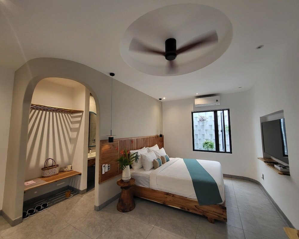 Фото Santori Villa My Khe Beach