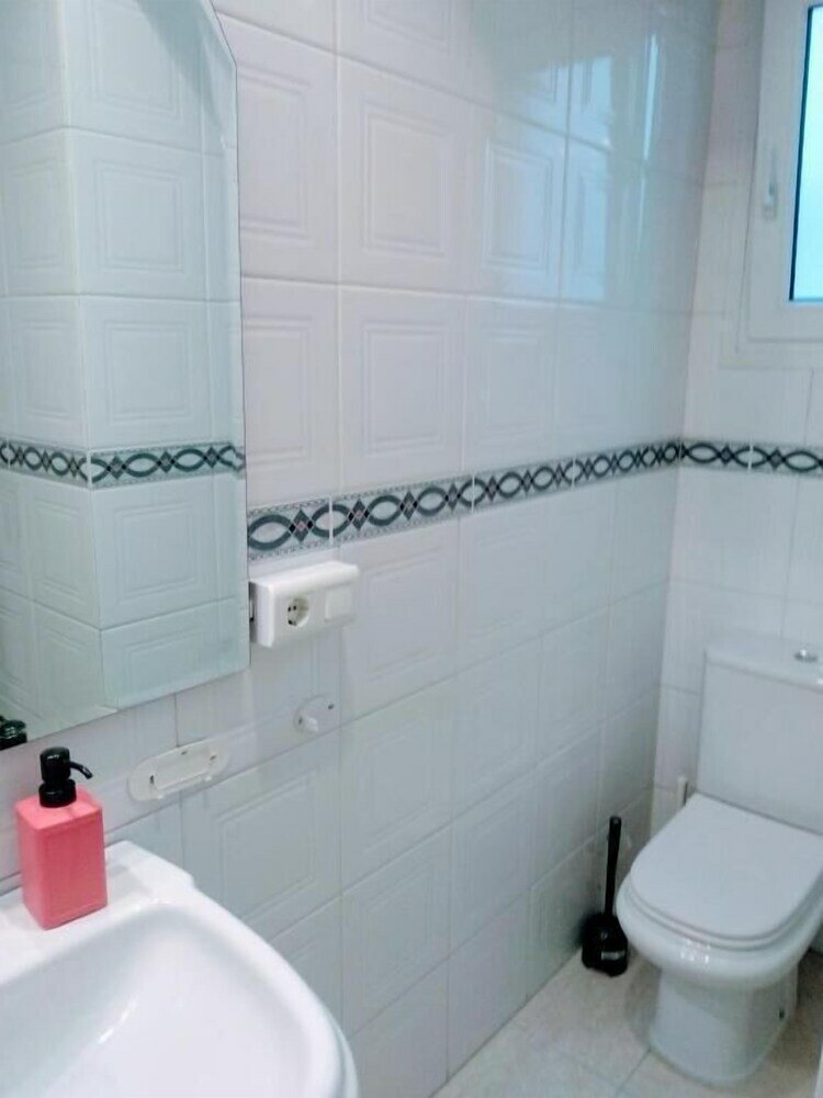 Фото Wish-Suite San Jacinto de Sevilla Apartment