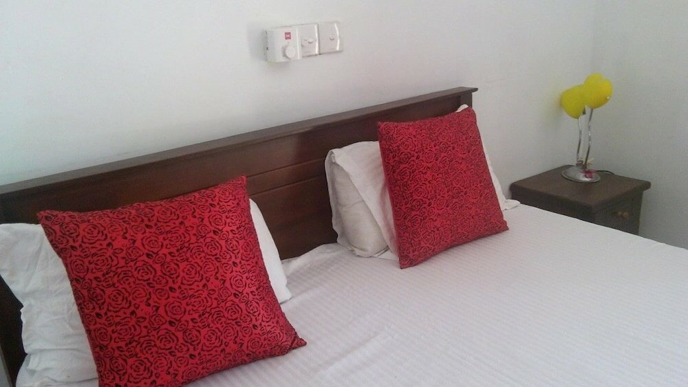 Фото Ella Farmer Village