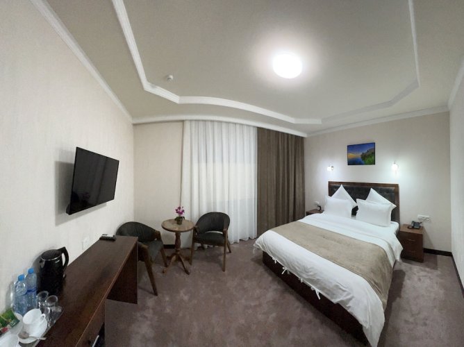 Фото Khan Palace Hotel