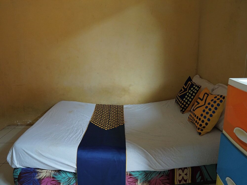 Фото Spot On 92666 Rumah Kos Arafah Syariah