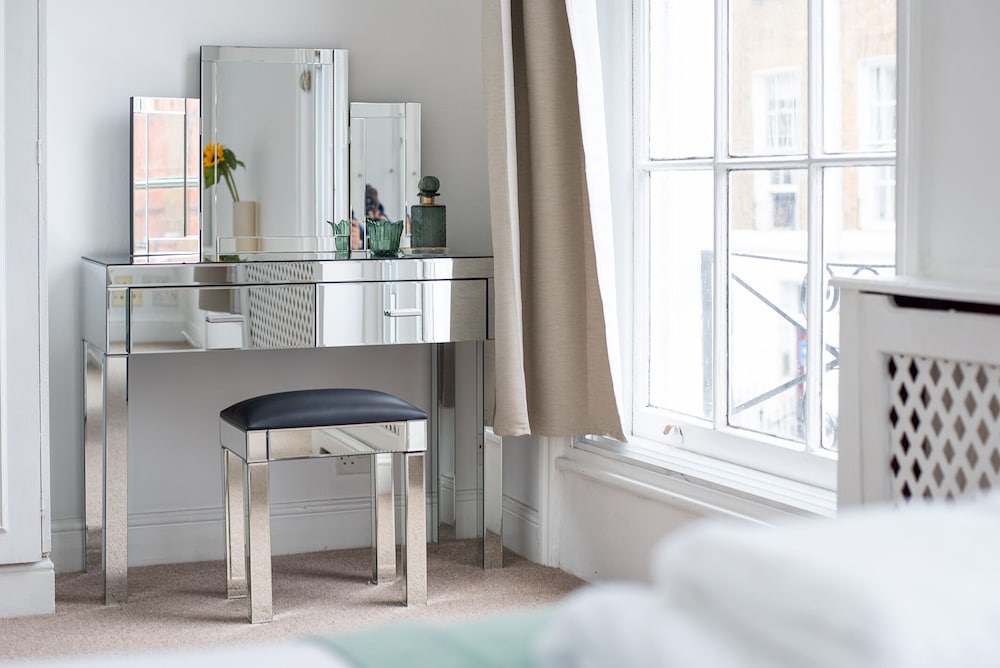 Фото Anderson Street by Capital