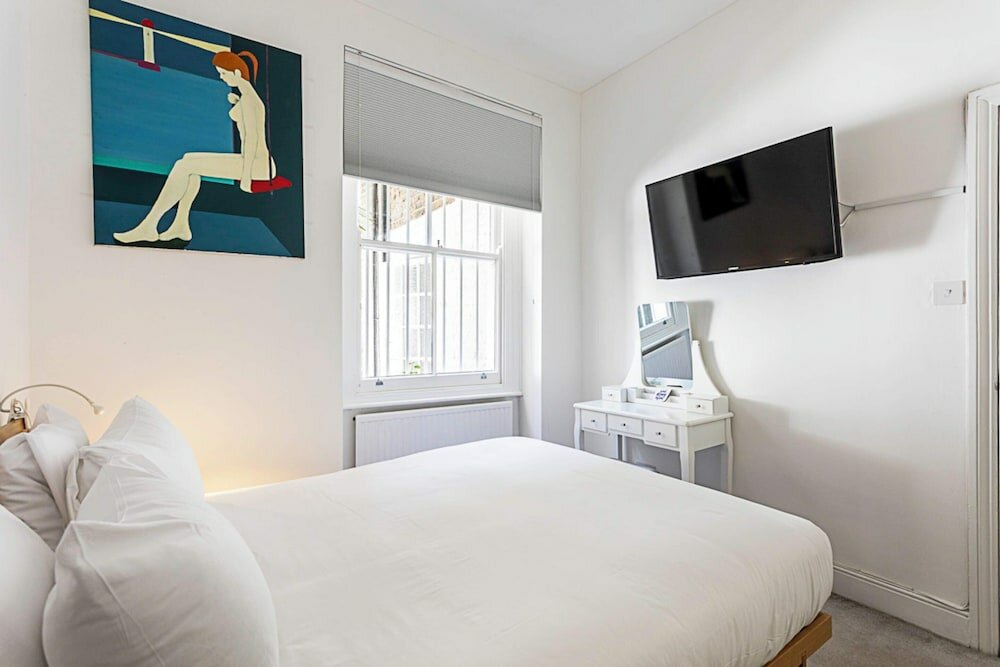 Фото Luxurious Victorian Home