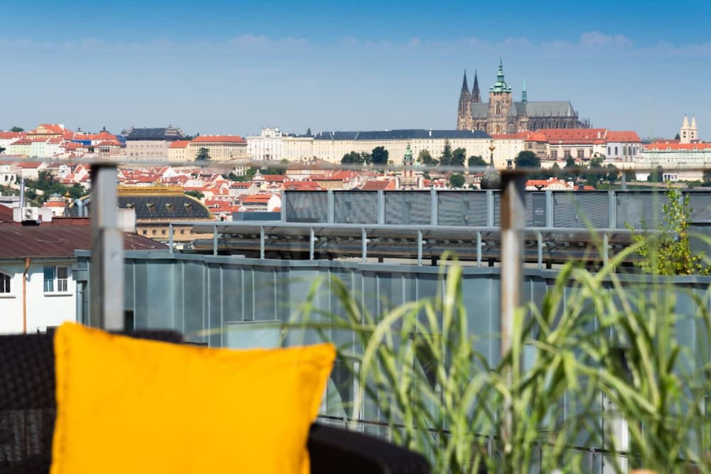 Фото Exclusive 3 bedrooms apatment in Prague