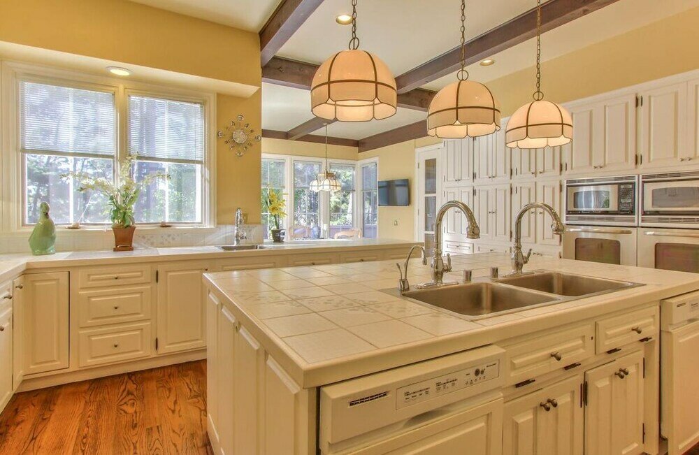 Фото Lx33: Luxury Vacation Villa On Pebble Beach With Pool