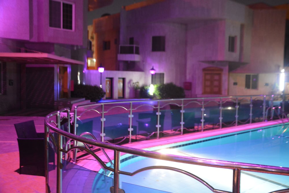 Фото Warood Alsafwa Villas & Hotel Suites