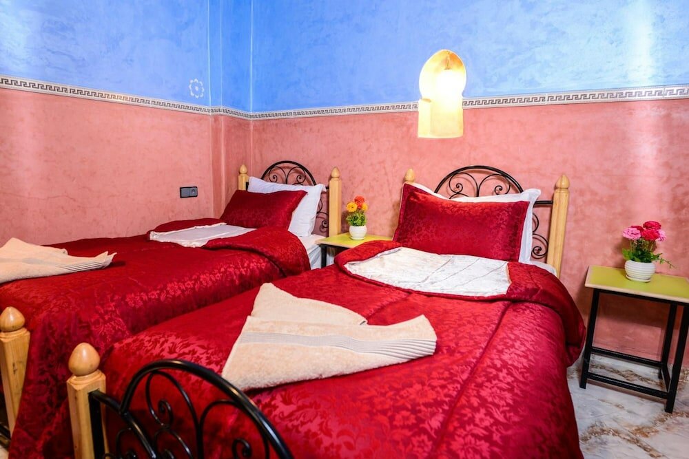 Фото Faouzi Hôtel