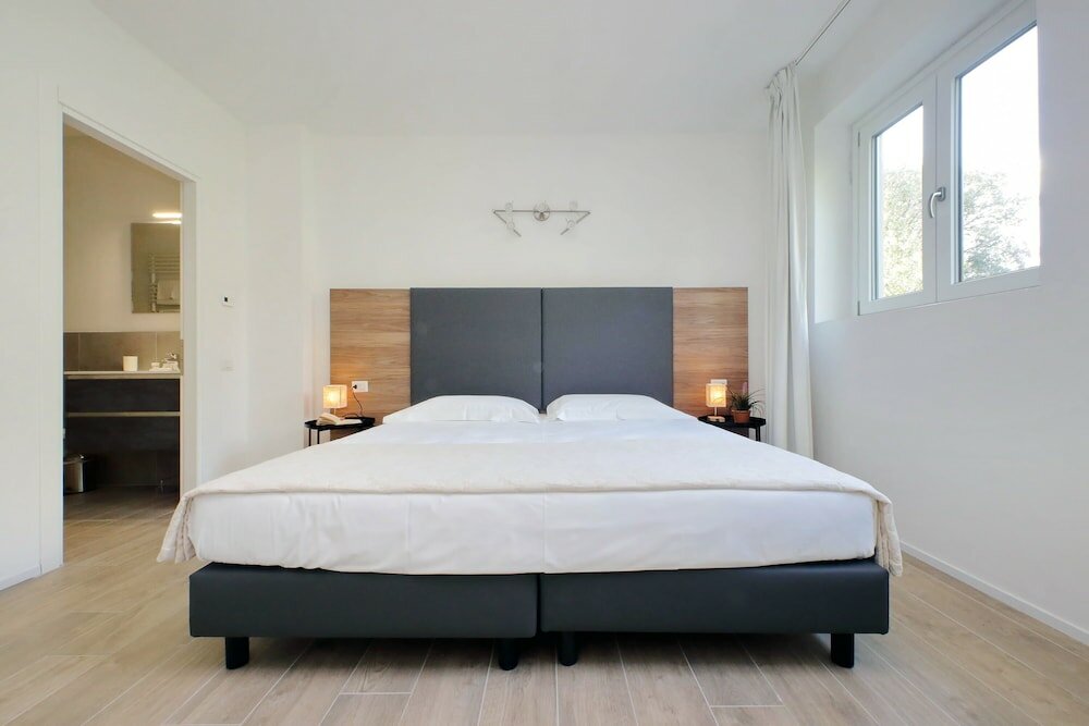 Фото Апарт-отель Siena Hills Apartments