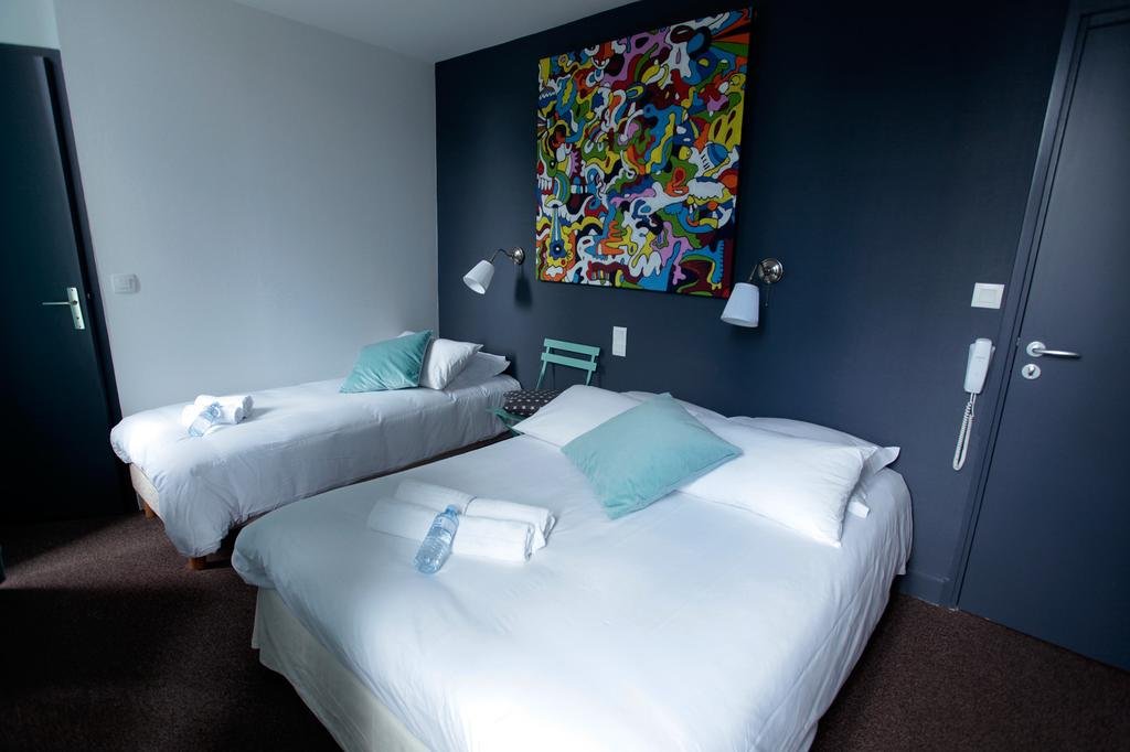 Фото отеля 2