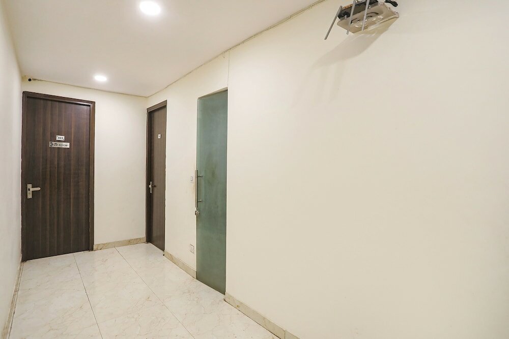 Фото Fabhotel Royal Galaxy I