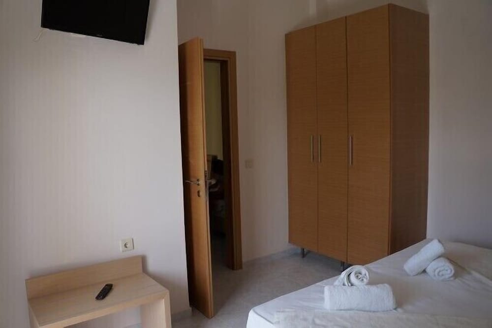 Фото Angela Apartments