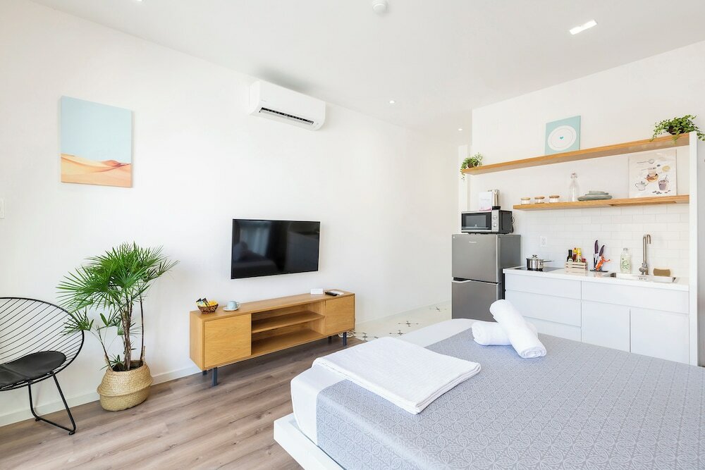 Фото Christinas Hotel & Cafe